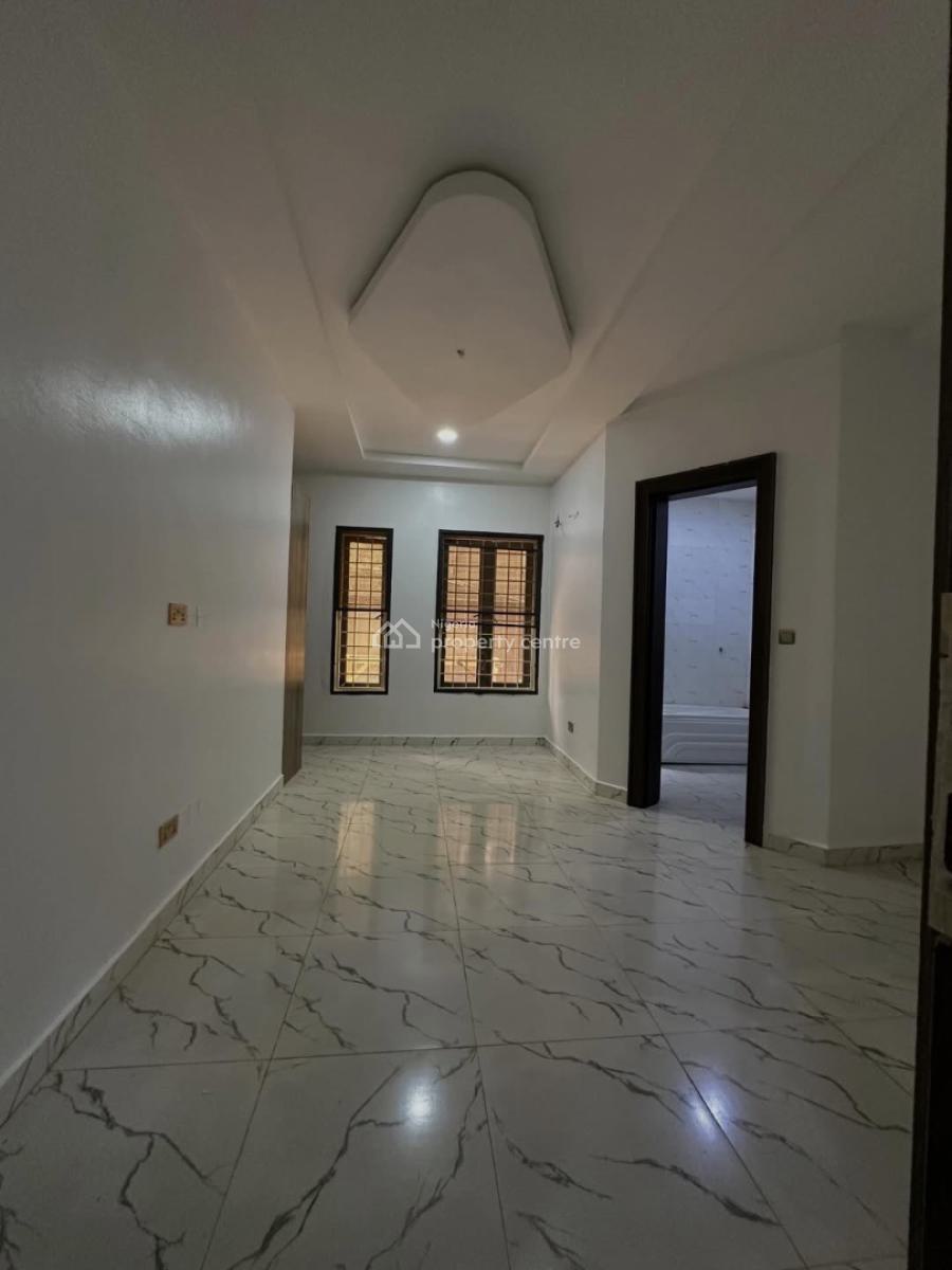 Clean  3 Bedroom Apartment, Jahi, Abuja, Block of Flats for Sale