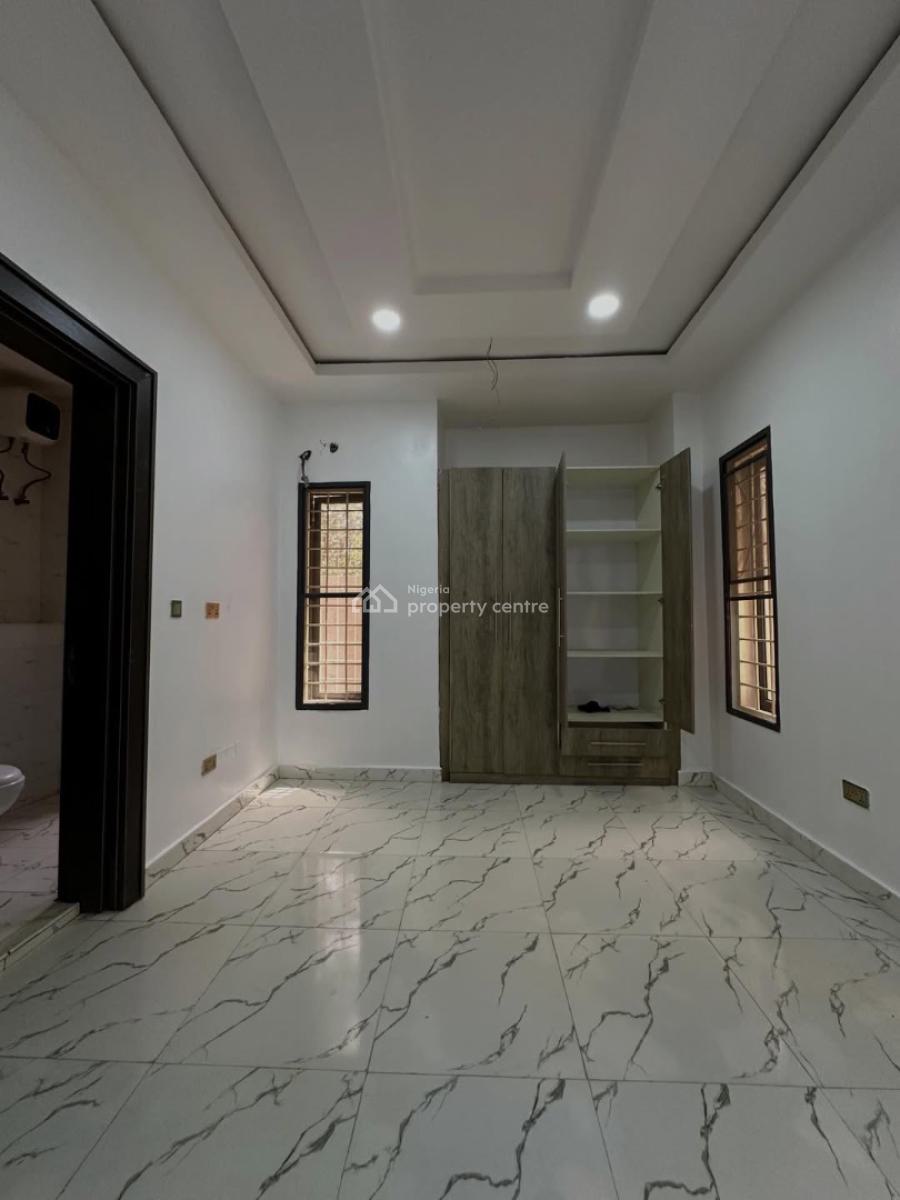 Clean  3 Bedroom Apartment, Jahi, Abuja, Block of Flats for Sale