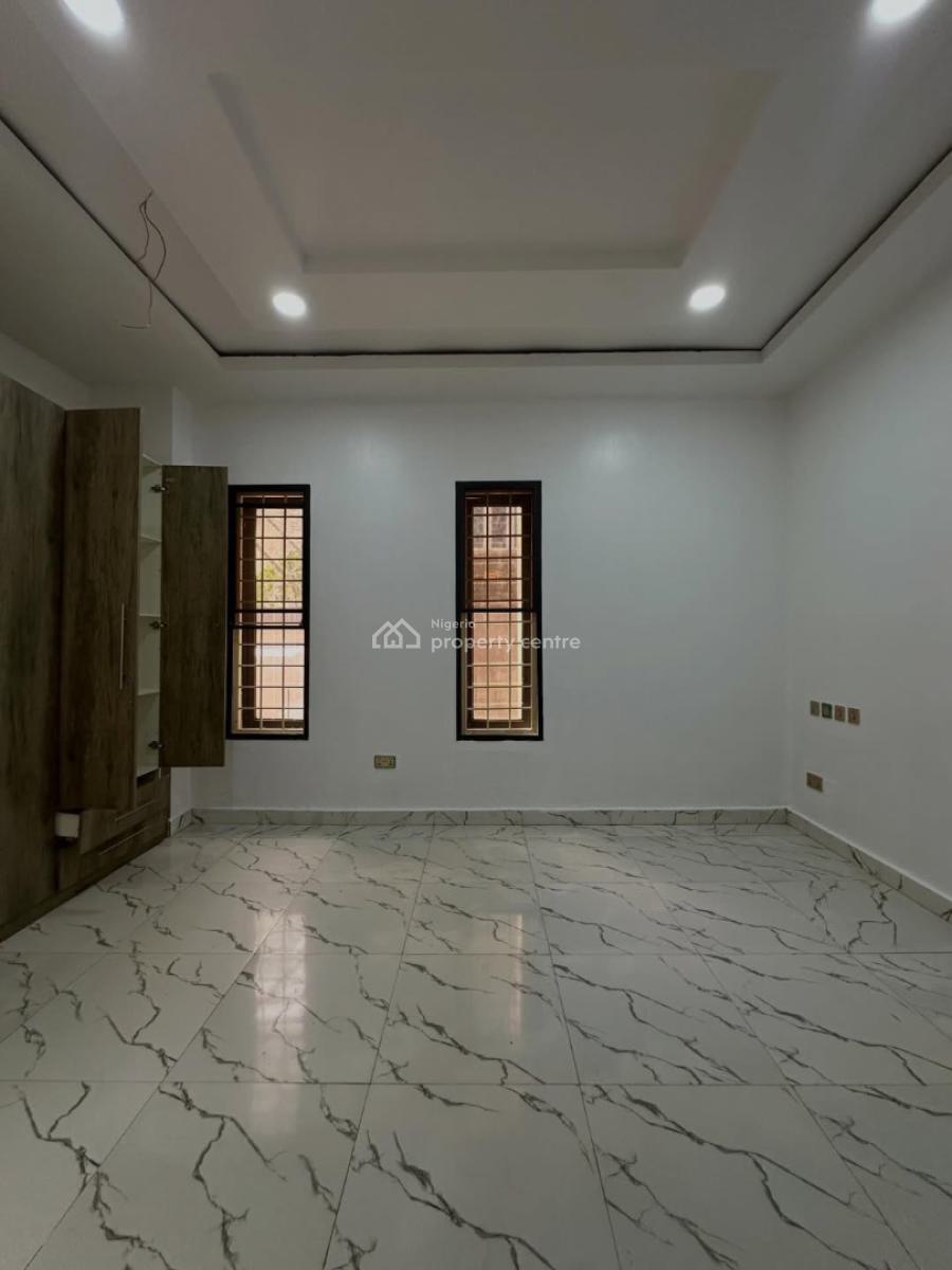 Clean  3 Bedroom Apartment, Jahi, Abuja, Block of Flats for Sale