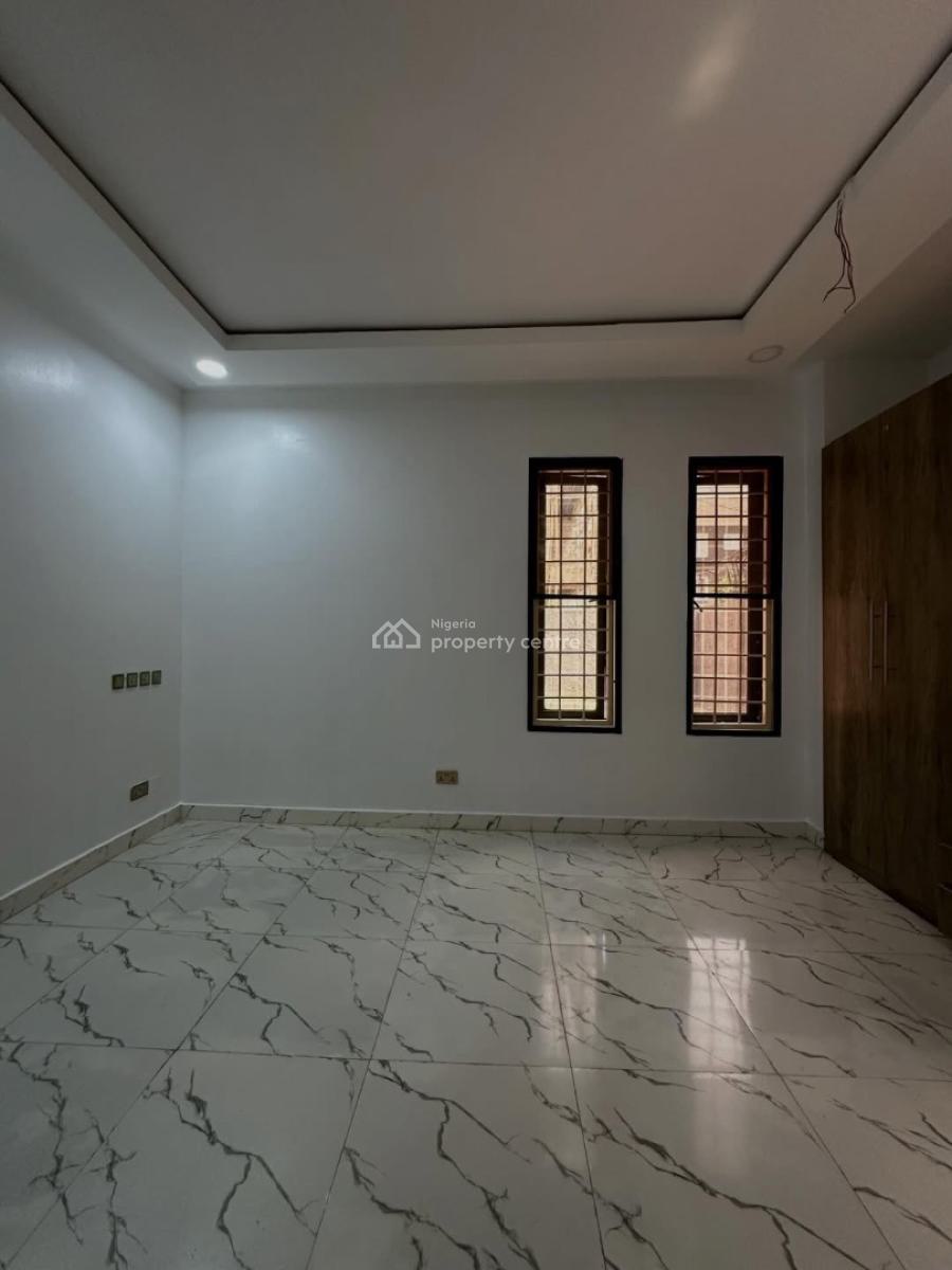 Clean  3 Bedroom Apartment, Jahi, Abuja, Block of Flats for Sale