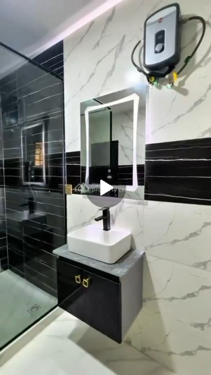 Hot Listing: Premium 2 Bedroom with Bq in Lekki Phase 1 Video Availabl, Lekki Phase 1, Lekki, Lagos, Flat / Apartment for Rent