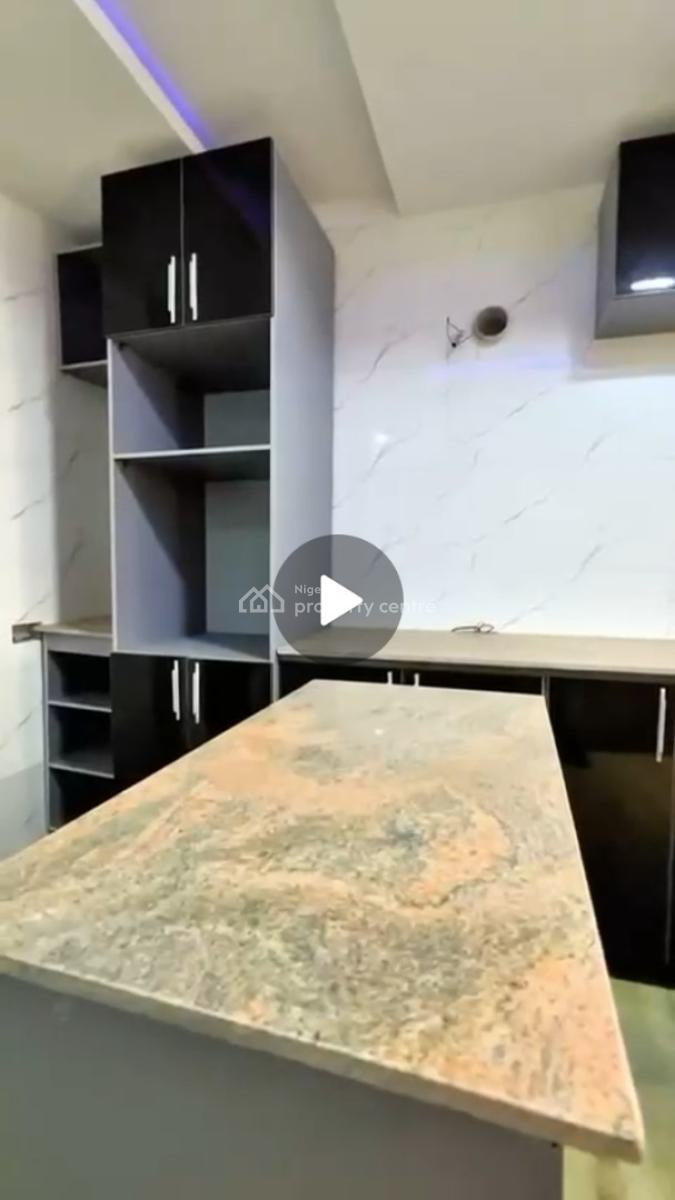 Hot Listing: Premium 2 Bedroom with Bq in Lekki Phase 1 Video Availabl, Lekki Phase 1, Lekki, Lagos, Flat / Apartment for Rent