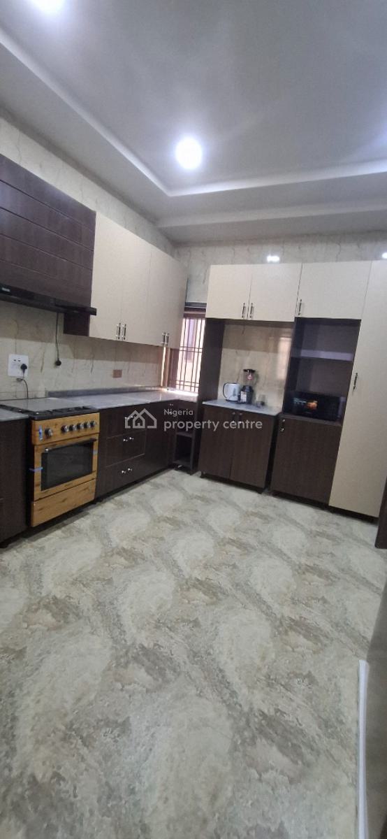 Standard Furnished Two Bedroom Apartment, Guzape District, Abuja, Flat / Apartment for Rent