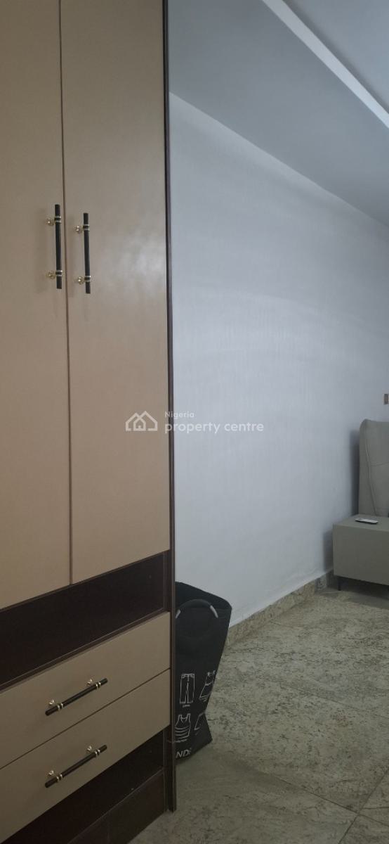 Standard Furnished Two Bedroom Apartment, Guzape District, Abuja, Flat / Apartment for Rent