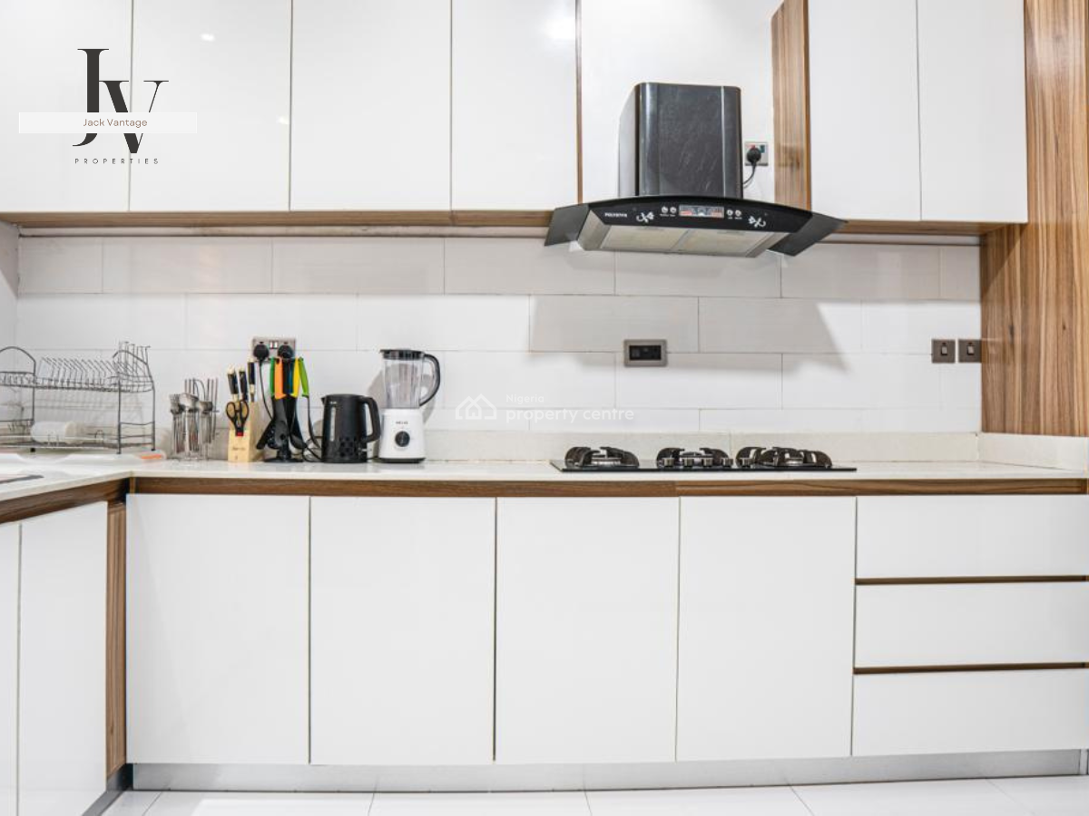 3-bedroom Furnished Apartment with Bq, Lekki Phase 1, Lekki, Lagos, Flat / Apartment for Rent