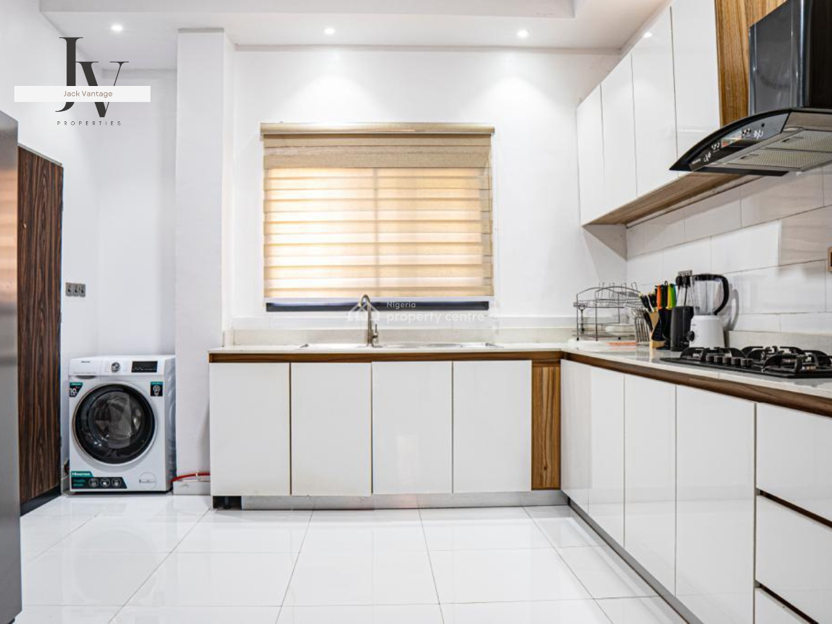 3-bedroom Furnished Apartment with Bq, Lekki Phase 1, Lekki, Lagos, Flat / Apartment for Rent