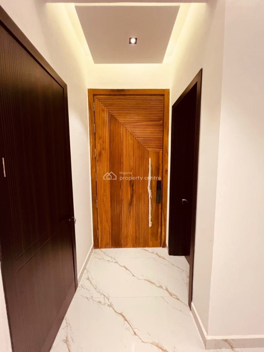 Three Bedroom Flat with Bq, Off Admiralty Way, Lekki Phase 1, Lekki, Lagos, Flat / Apartment for Sale