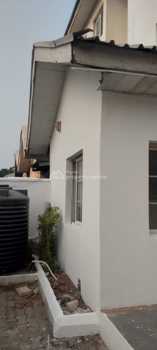 a Spacious Room Bq, Carlton Gate Estate, Chevron Drive Lekki Lagos, Lekki, Lagos, Self Contain (single Rooms) for Rent