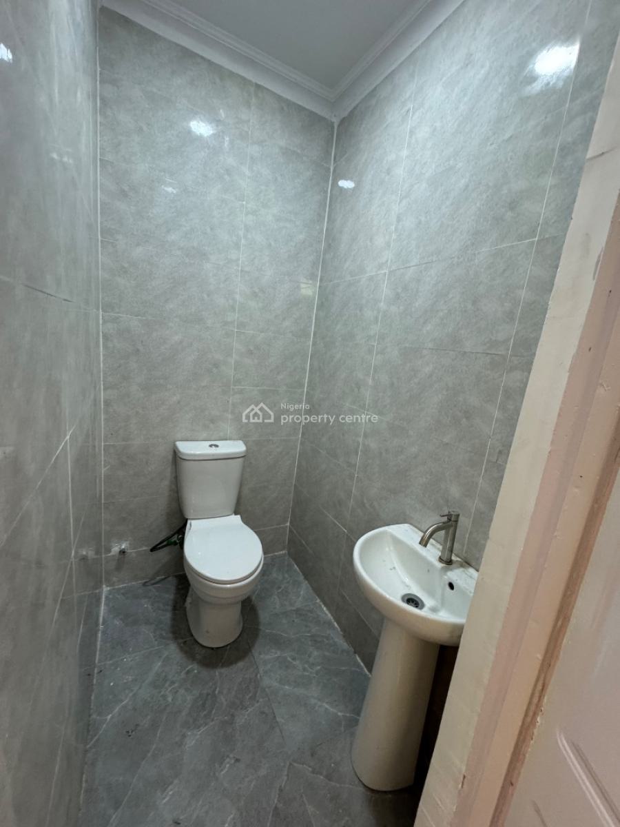 Fully Serviced 2 Bedroom Apartment, Off Admiralty Way, Lekki Phase 1, Lekki, Lagos, Flat / Apartment for Rent