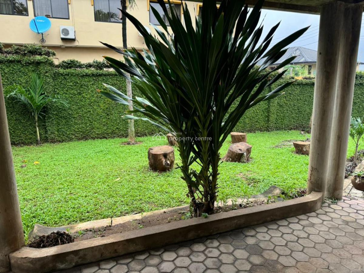 Land with Old Building, Gra Phase 2, Magodo, Lagos, Mixed-use Land for Sale