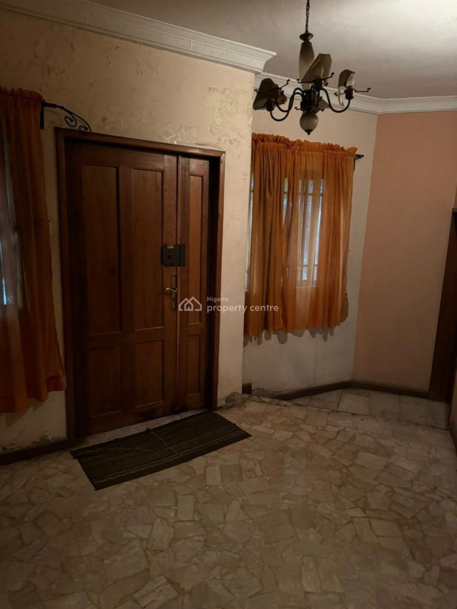 Land with Old Building, Gra Phase 2, Magodo, Lagos, Mixed-use Land for Sale