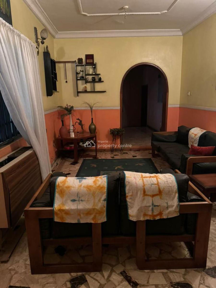 Land with Old Building, Gra Phase 2, Magodo, Lagos, Mixed-use Land for Sale