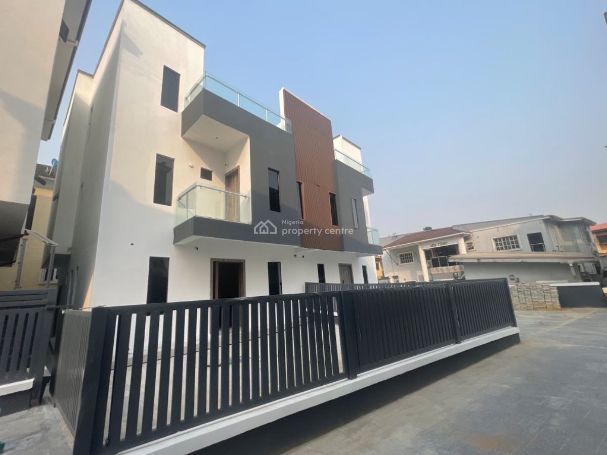 4 Bedroom  Spacious House with a Bq, Gbagada, Gbagada, Lagos, Detached Duplex for Sale