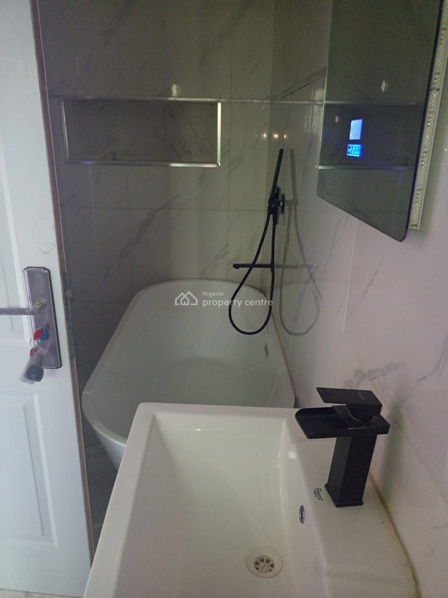 Smart Home:   Fully Finished.   Tastefully Finished Spacious Standard, Jahi By Gilmor, Jahi, Abuja, Terraced Duplex for Sale