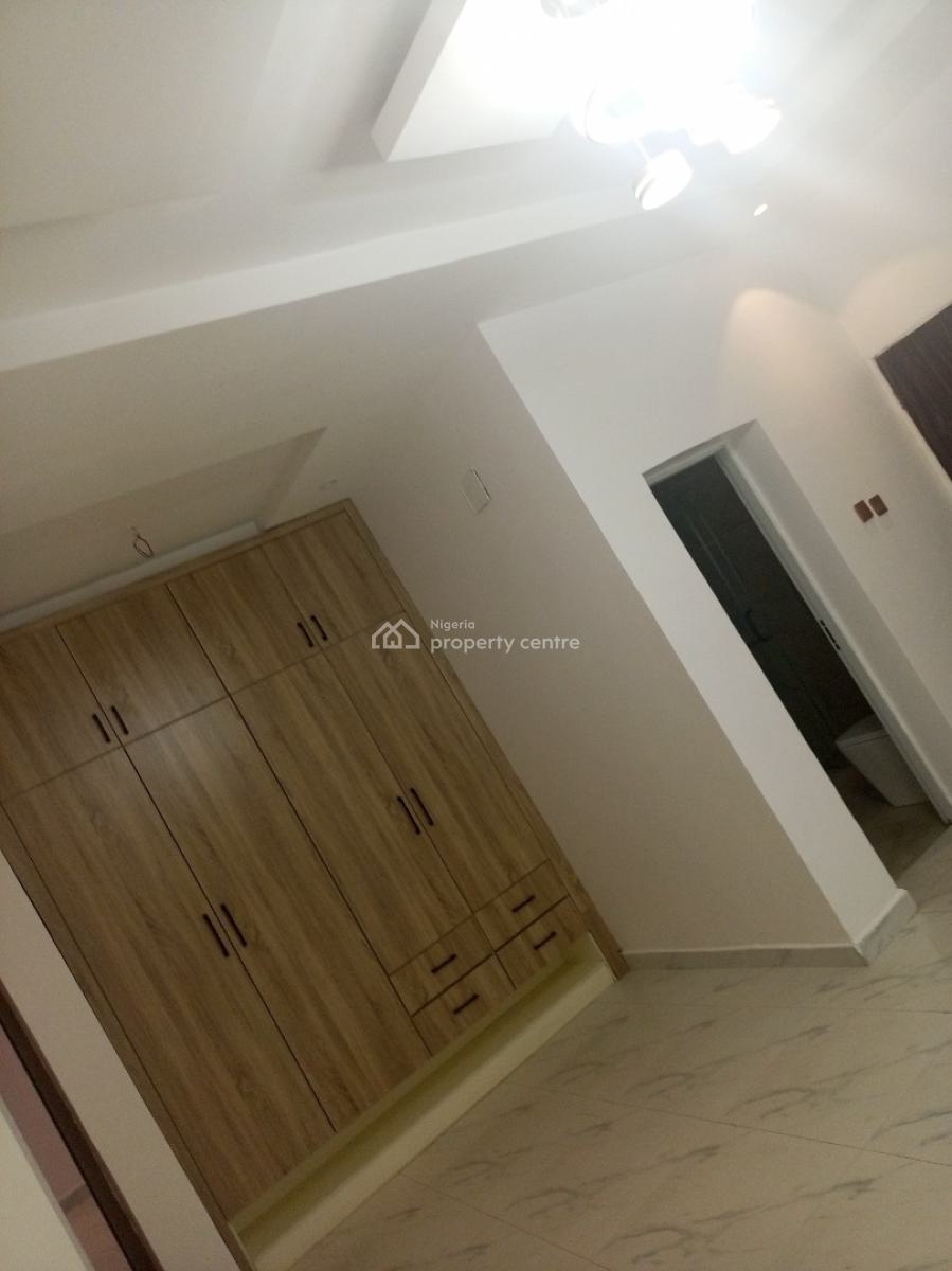 Smart Home:   Fully Finished.   Tastefully Finished Spacious Standard, Jahi By Gilmor, Jahi, Abuja, Terraced Duplex for Sale