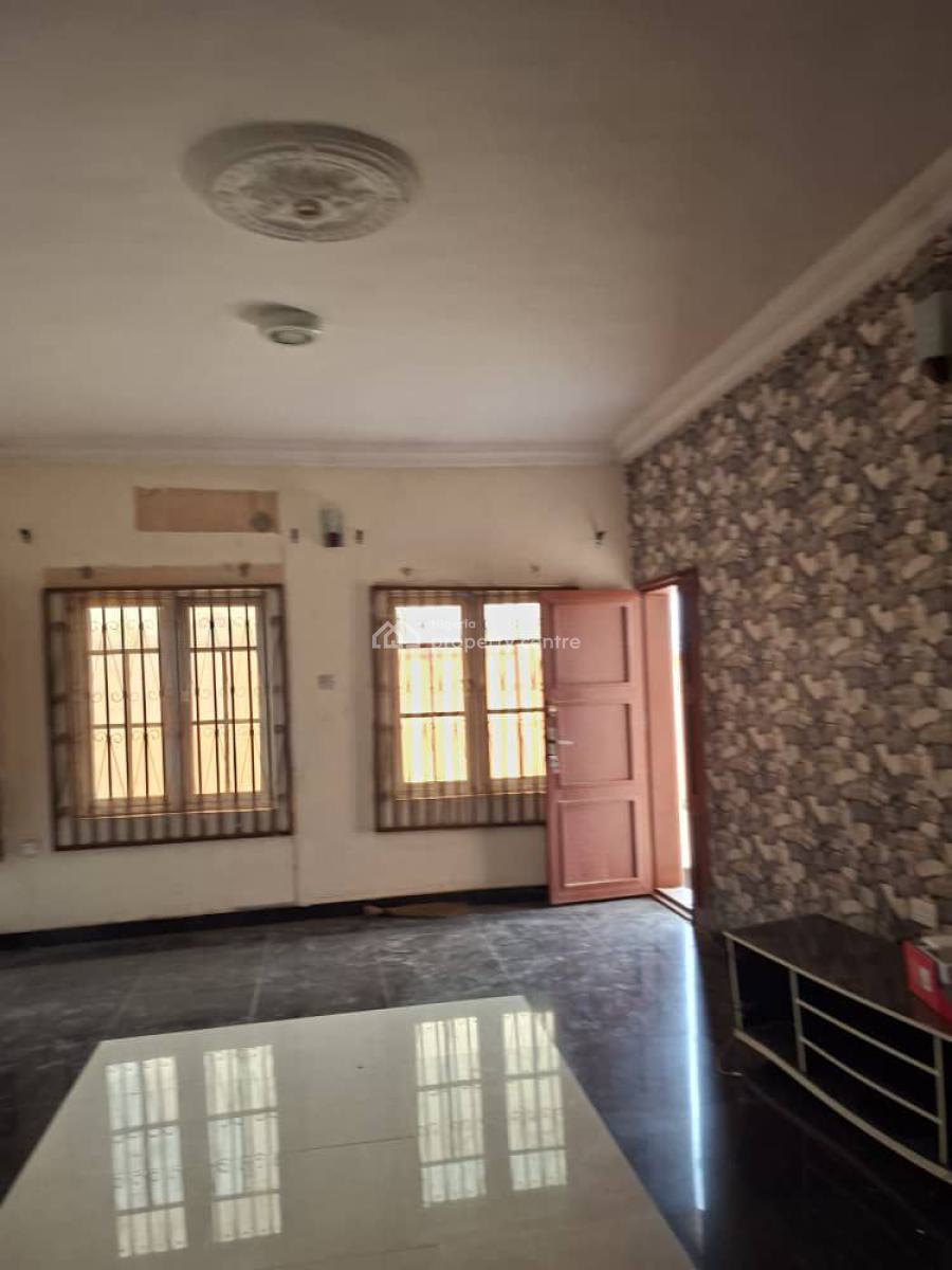 2bedroom Flat, Engineer Adeleke Estate Akala, Ibadan, Oyo, Flat / Apartment for Rent