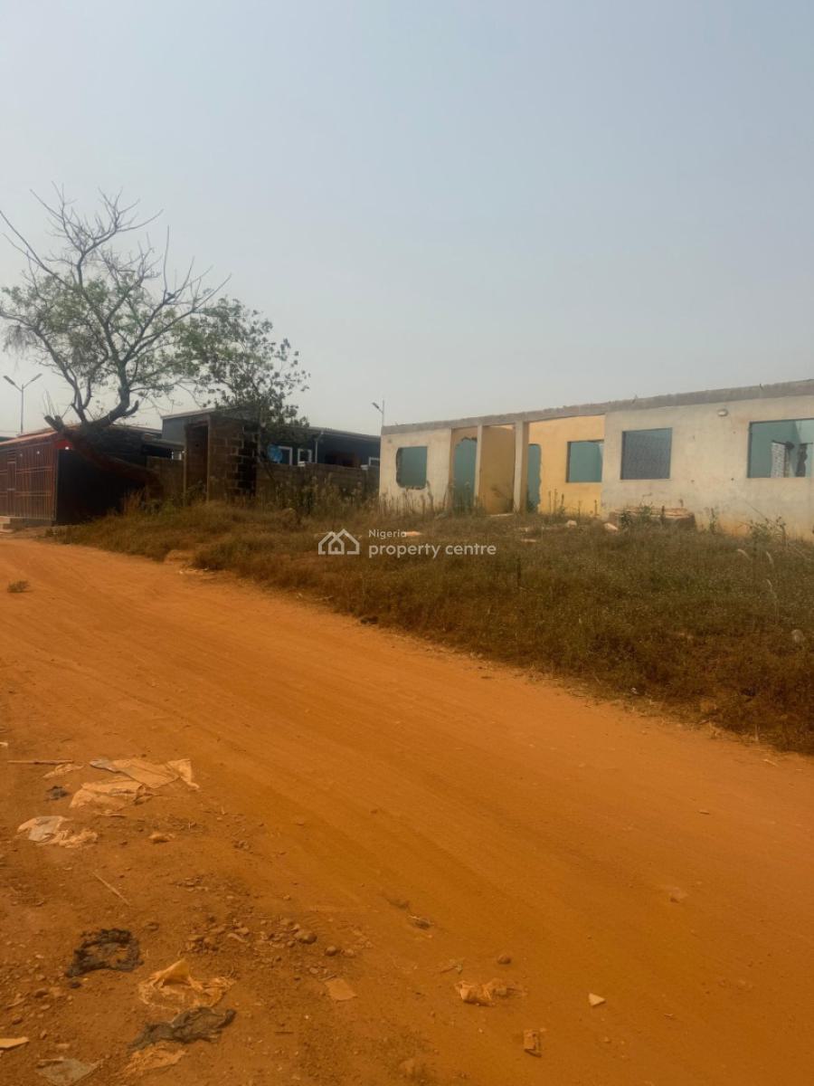 Old Building on a Plot of Land Is Available, Oba Ile, Akure, Akure, Ondo, Mixed-use Land for Sale