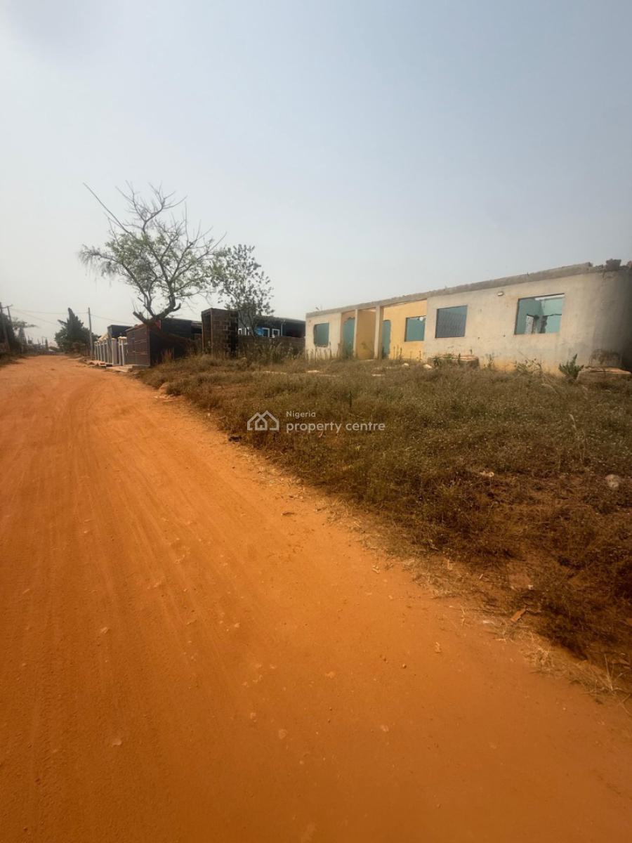 Old Building on a Plot of Land Is Available, Oba Ile, Akure, Akure, Ondo, Mixed-use Land for Sale