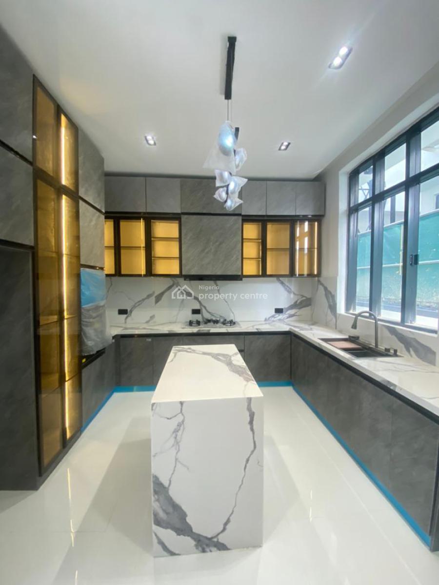 5 Bedrooms, Chevron, Lekki, Lagos, Semi-detached Duplex for Sale