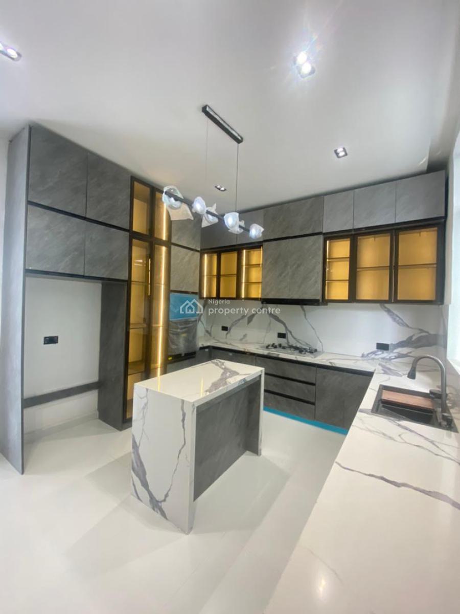 5 Bedrooms, Chevron, Lekki, Lagos, Semi-detached Duplex for Sale