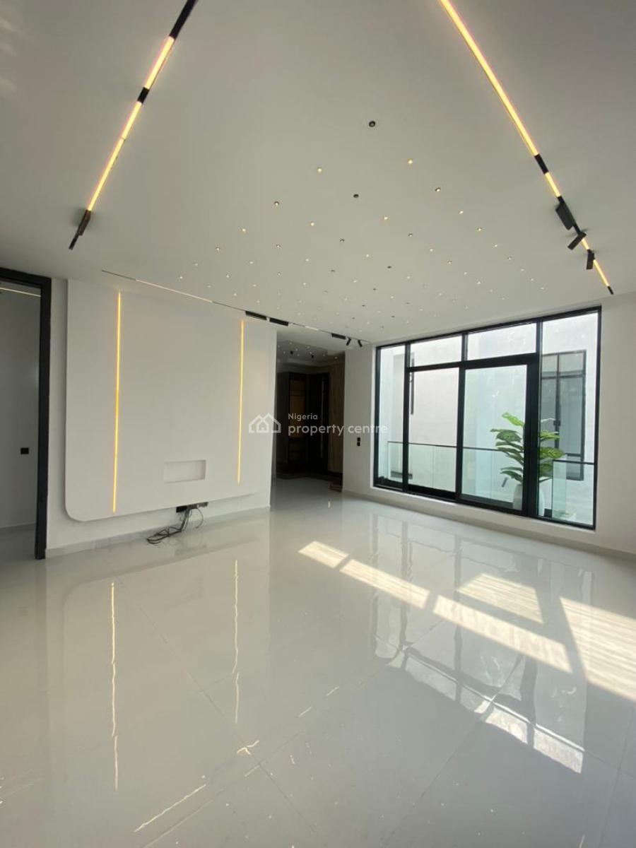 5 Bedrooms, Chevron, Lekki, Lagos, Semi-detached Duplex for Sale