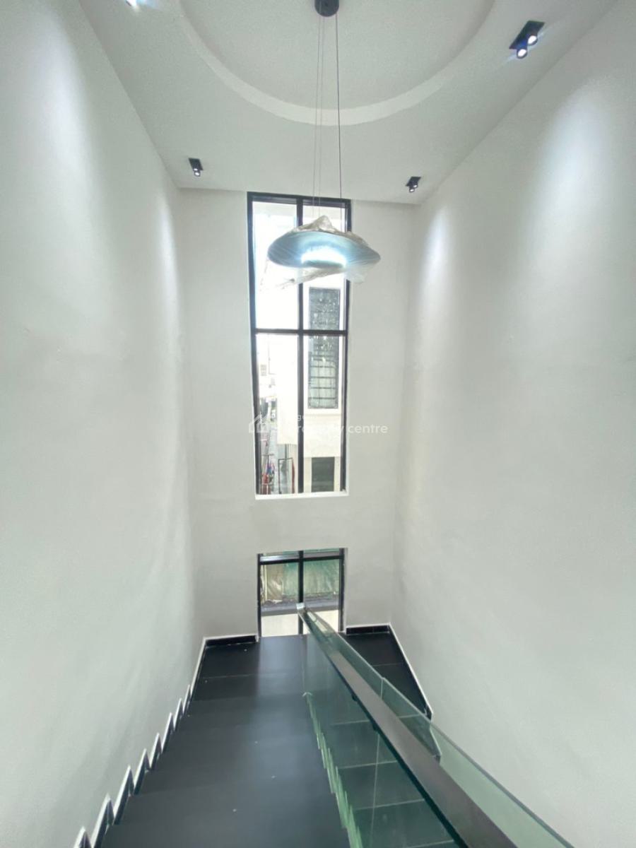 5 Bedrooms, Chevron, Lekki, Lagos, Semi-detached Duplex for Sale