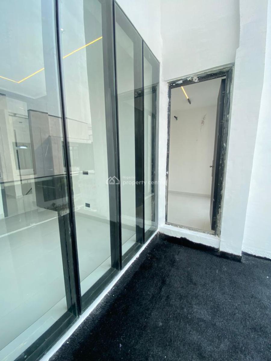 5 Bedrooms, Chevron, Lekki, Lagos, Semi-detached Duplex for Sale