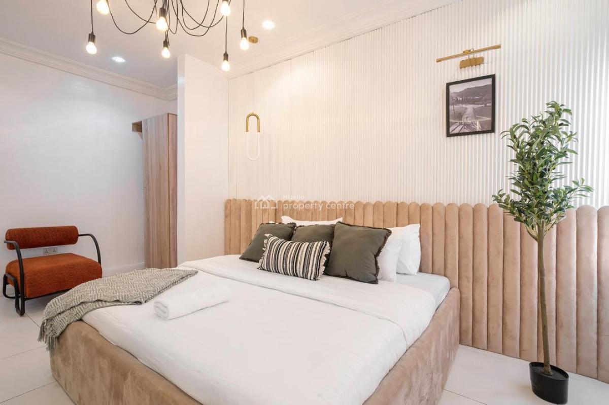 Very Comfortable 2/1 Bedroom Apartment, Western Foreshore Estate, Osapa, Lekki, Lagos, Flat / Apartment Short Let