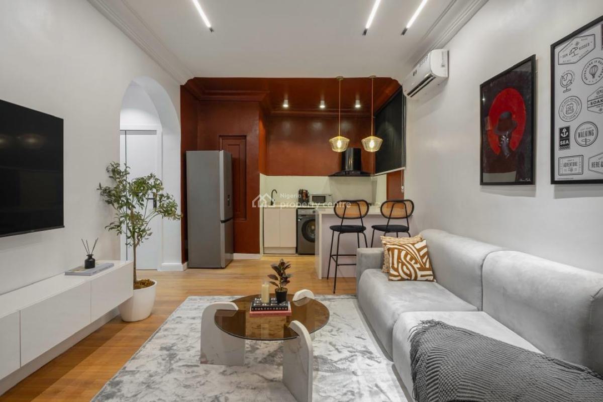 Very Comfortable 2/1 Bedroom Apartment, Western Foreshore Estate, Osapa, Lekki, Lagos, Flat / Apartment Short Let