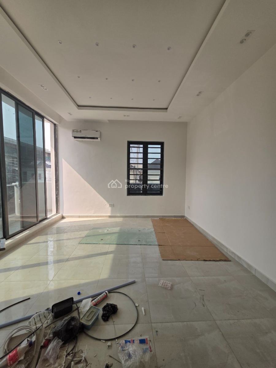 Luxury 3 Bedroom Apartment with Bq, Lekki Phase 1, Lekki, Lagos, Flat / Apartment for Rent