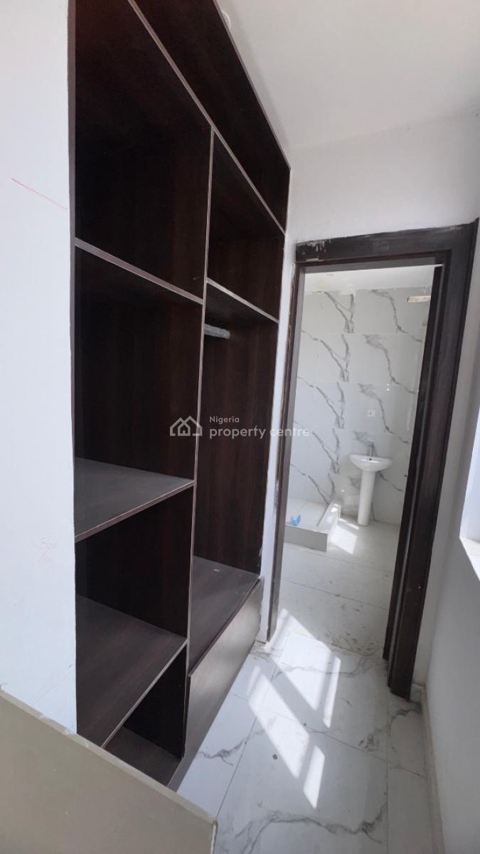 4 Bedrooms Penthouse with Bq, Victoria Island (vi), Lagos, Commercial Property for Sale