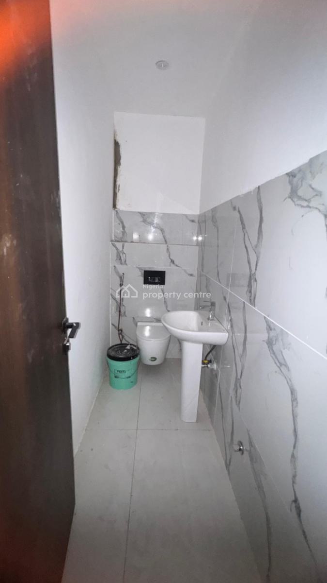 4 Bedrooms Penthouse with Bq, Victoria Island (vi), Lagos, Commercial Property for Sale