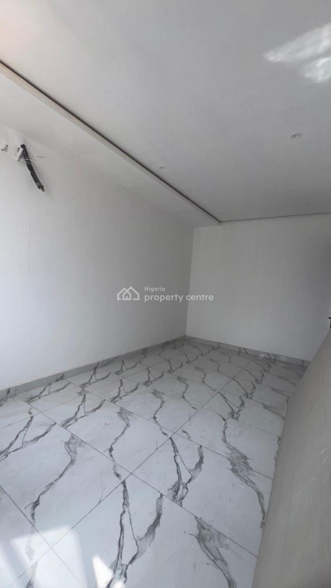 4 Bedrooms Penthouse with Bq, Victoria Island (vi), Lagos, Commercial Property for Sale