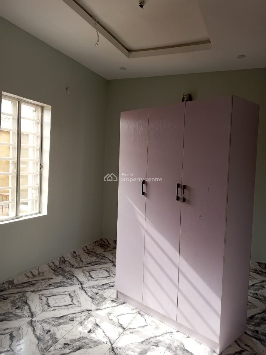 Clean 2 Bedroom, Mobil Isheri Oshun, Isolo, Lagos, Flat / Apartment for Rent