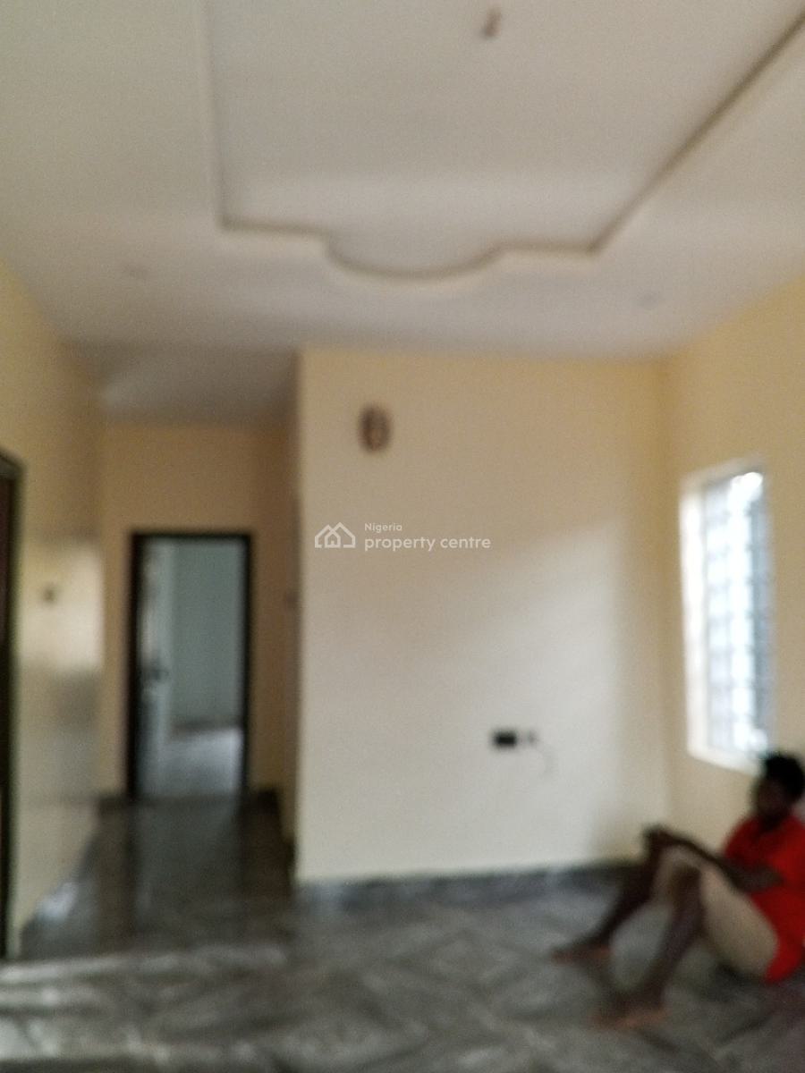 Clean 2 Bedroom, Mobil Isheri Oshun, Isolo, Lagos, Flat / Apartment for Rent