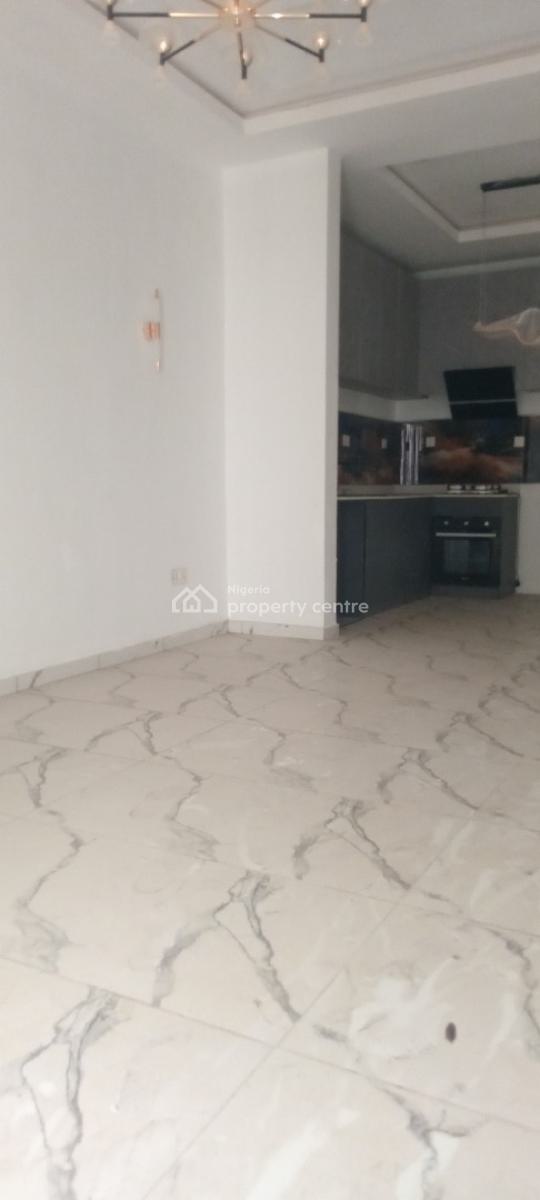 Now Available, Ologolo Lekki, Lekki, Lagos, Flat / Apartment for Rent