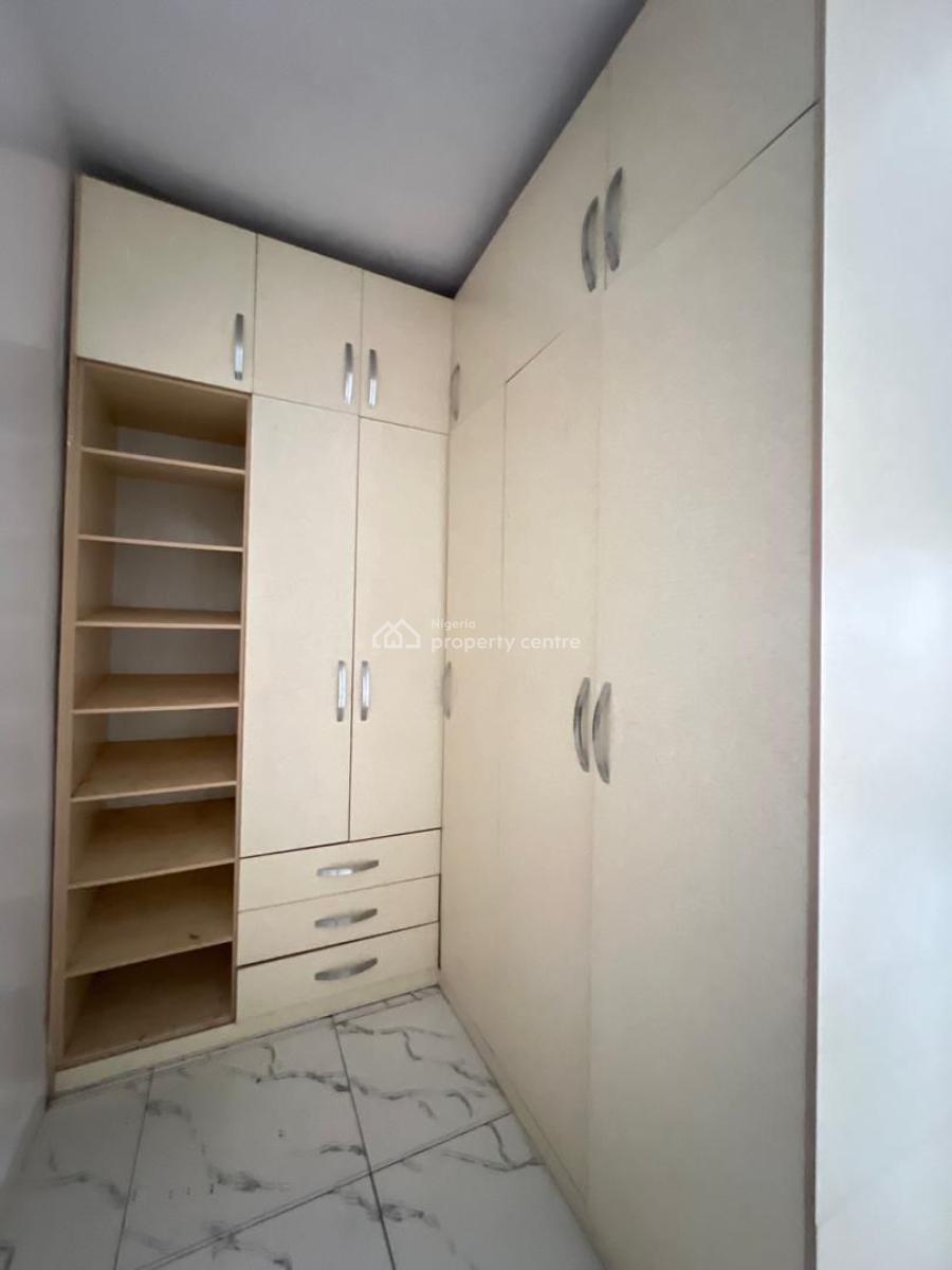 Decently Sized 4 Bedroom Terrace Duplex with Bq, Ikota, Lekki, Lagos, Terraced Duplex for Rent