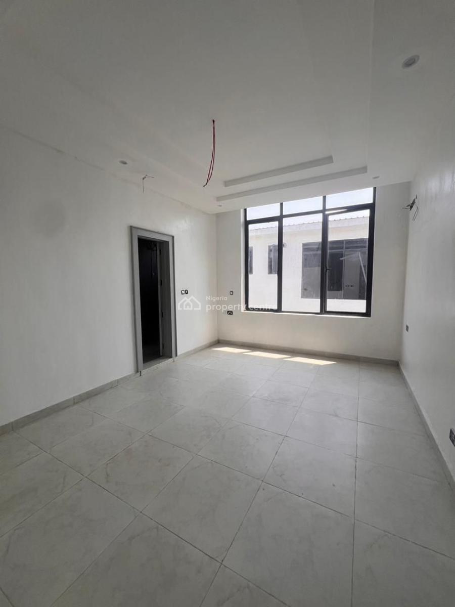 Newly Built 3 Bedroom with Communal Gym and Swimming Pool in an Estate, Newly Built 3 Bedroom with Communal Gym and Swimming Pool in an Estate, Lekki Phase 1, Lekki, Lagos, Flat / Apartment for Sale