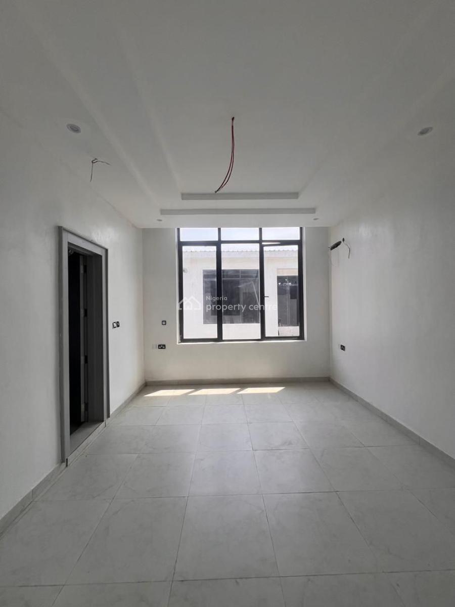 Newly Built 3 Bedroom with Communal Gym and Swimming Pool in an Estate, Newly Built 3 Bedroom with Communal Gym and Swimming Pool in an Estate, Lekki Phase 1, Lekki, Lagos, Flat / Apartment for Sale