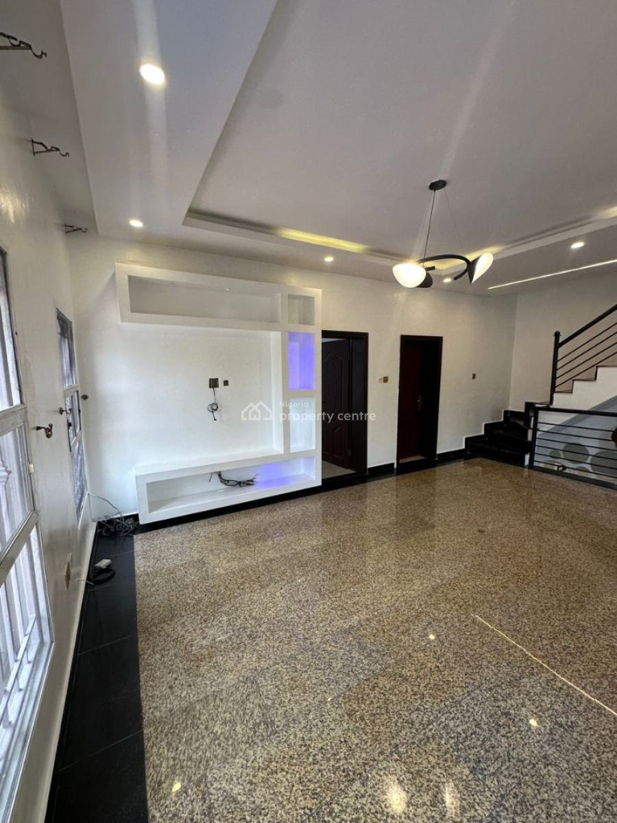 Newly Renovated, Spacious 4-bedroom Terrace with Bq, Banana Island, Ikoyi, Lagos, Terraced Duplex for Rent