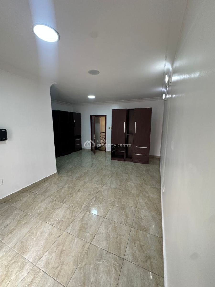 Newly Renovated, Spacious 4-bedroom Terrace with Bq, Banana Island, Ikoyi, Lagos, Terraced Duplex for Rent