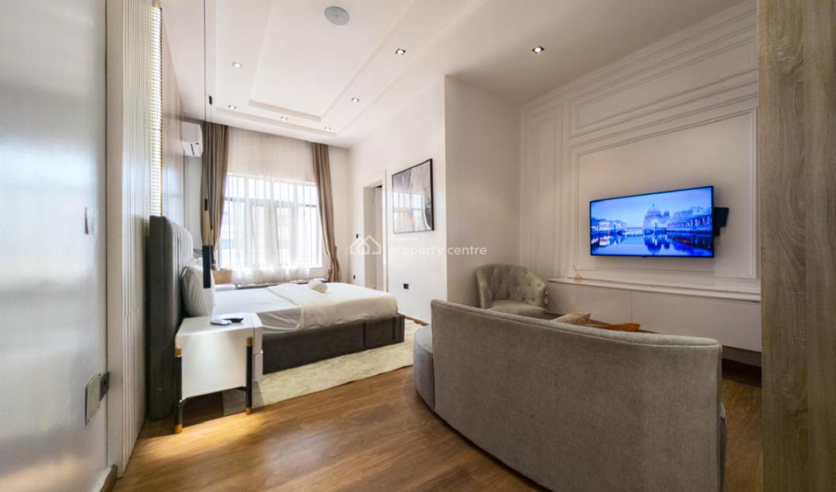 Waterfront Fully Furnished & Serviced Luxury 3bedrooms Penthouse, Lekki Phase 1, Lekki, Lagos, Flat / Apartment for Rent