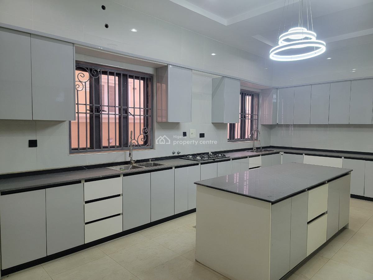 7 Bed Detached Duplex, Guzape District, Abuja, Detached Duplex for Sale