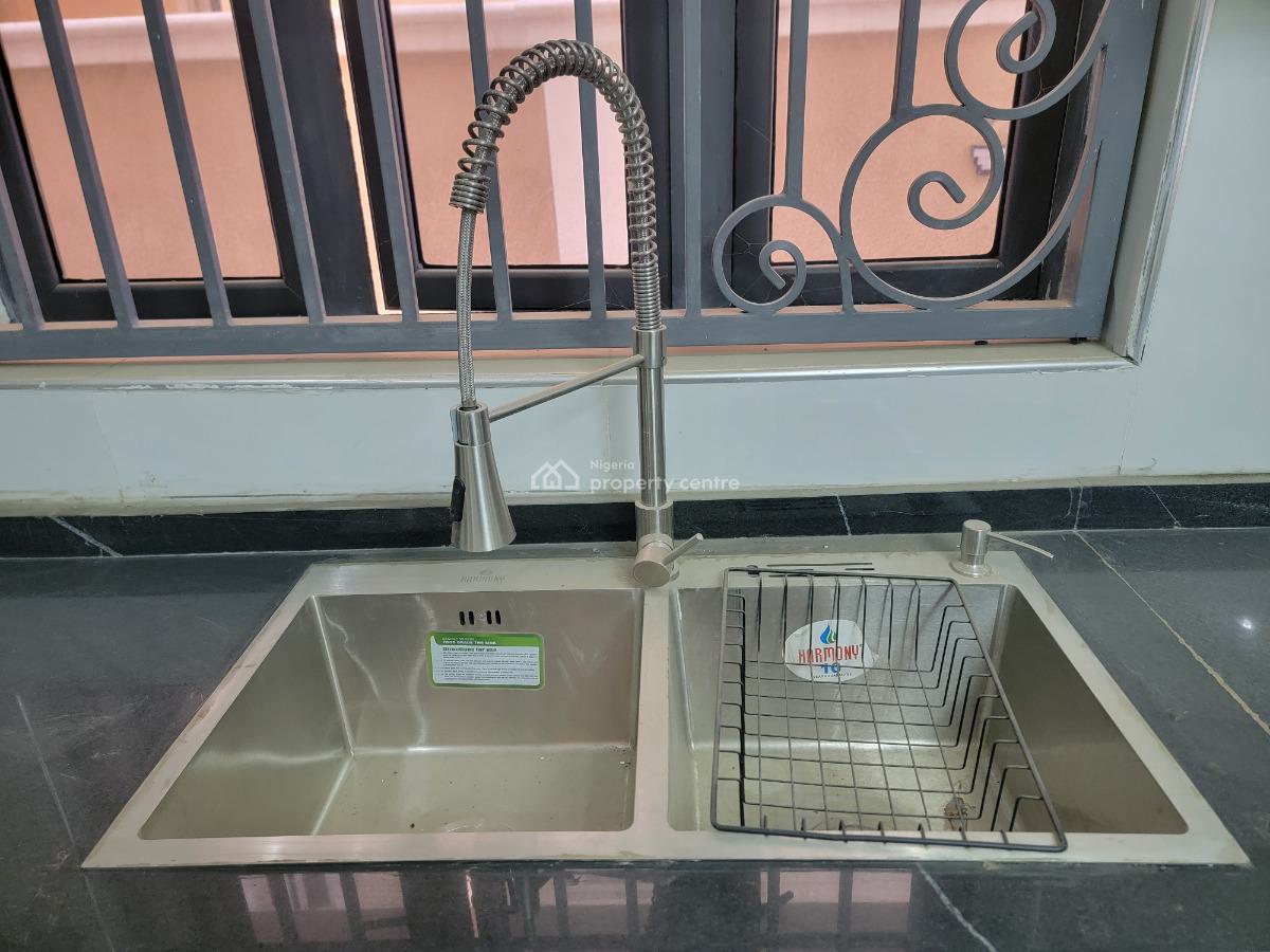 7 Bed Detached Duplex, Guzape District, Abuja, Detached Duplex for Sale