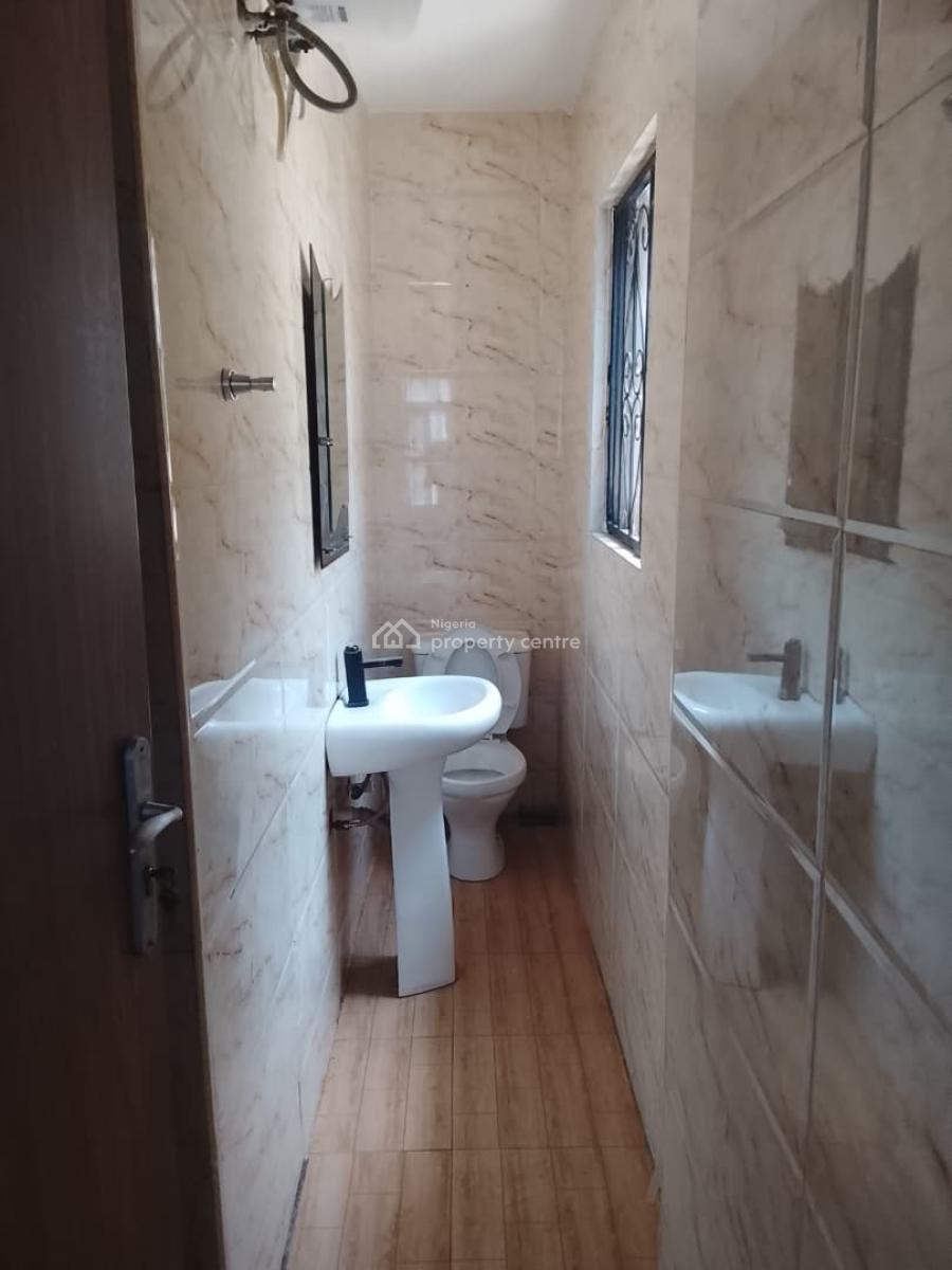 2 Bedrooms Terraced Duplex, Freedom Way, Lekki Phase 1, Lekki, Lagos, Terraced Duplex for Rent