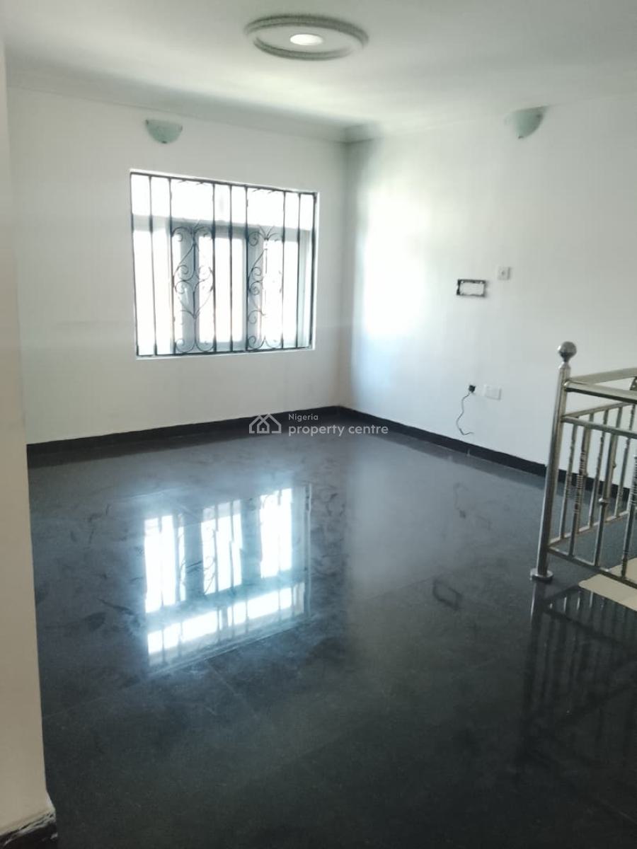 2 Bedrooms Terraced Duplex, Freedom Way, Lekki Phase 1, Lekki, Lagos, Terraced Duplex for Rent
