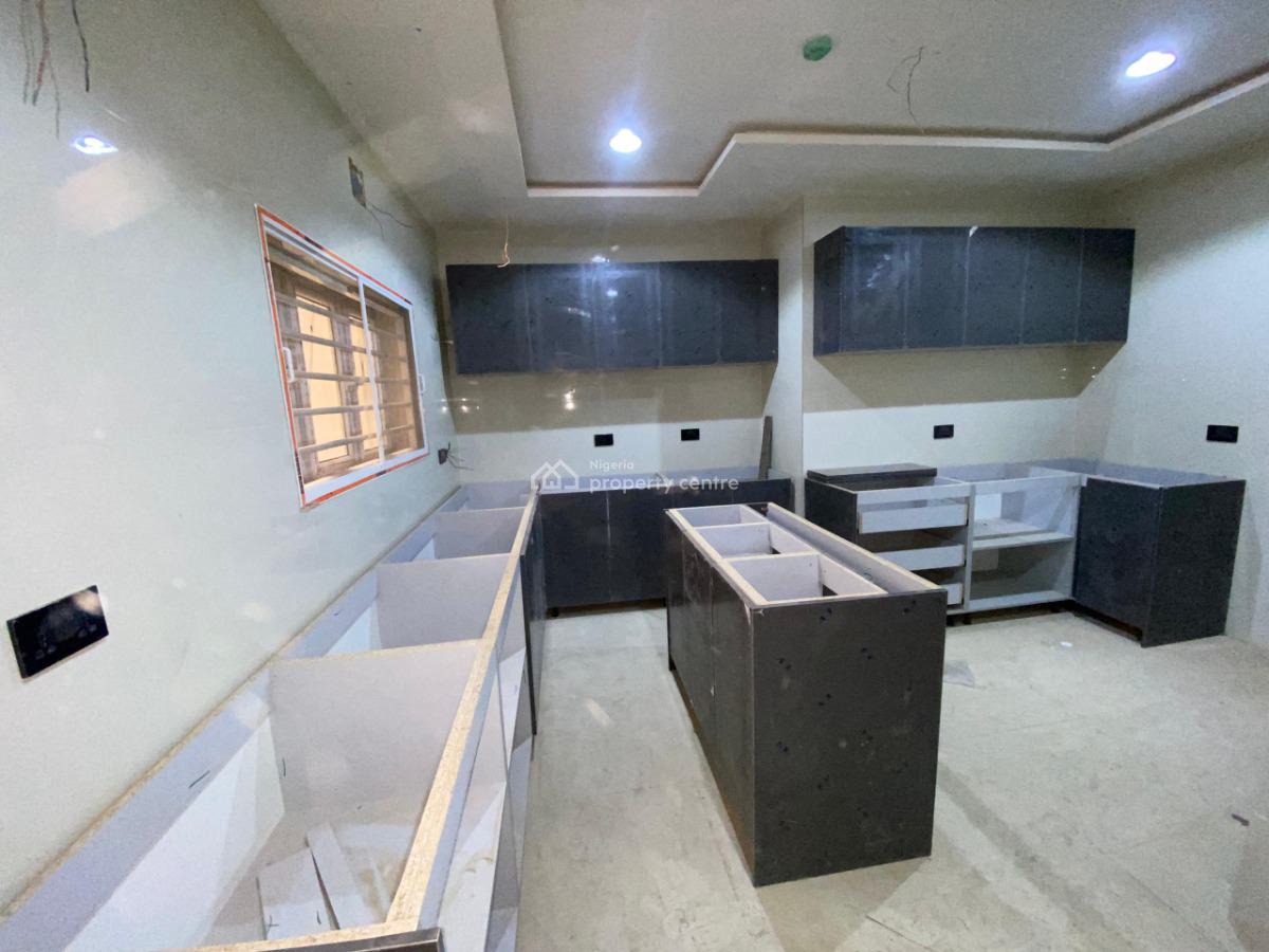 Newly-built 3 Bedroom Apartment with Bq, in an Estate, Wuye, Abuja, Flat / Apartment for Rent