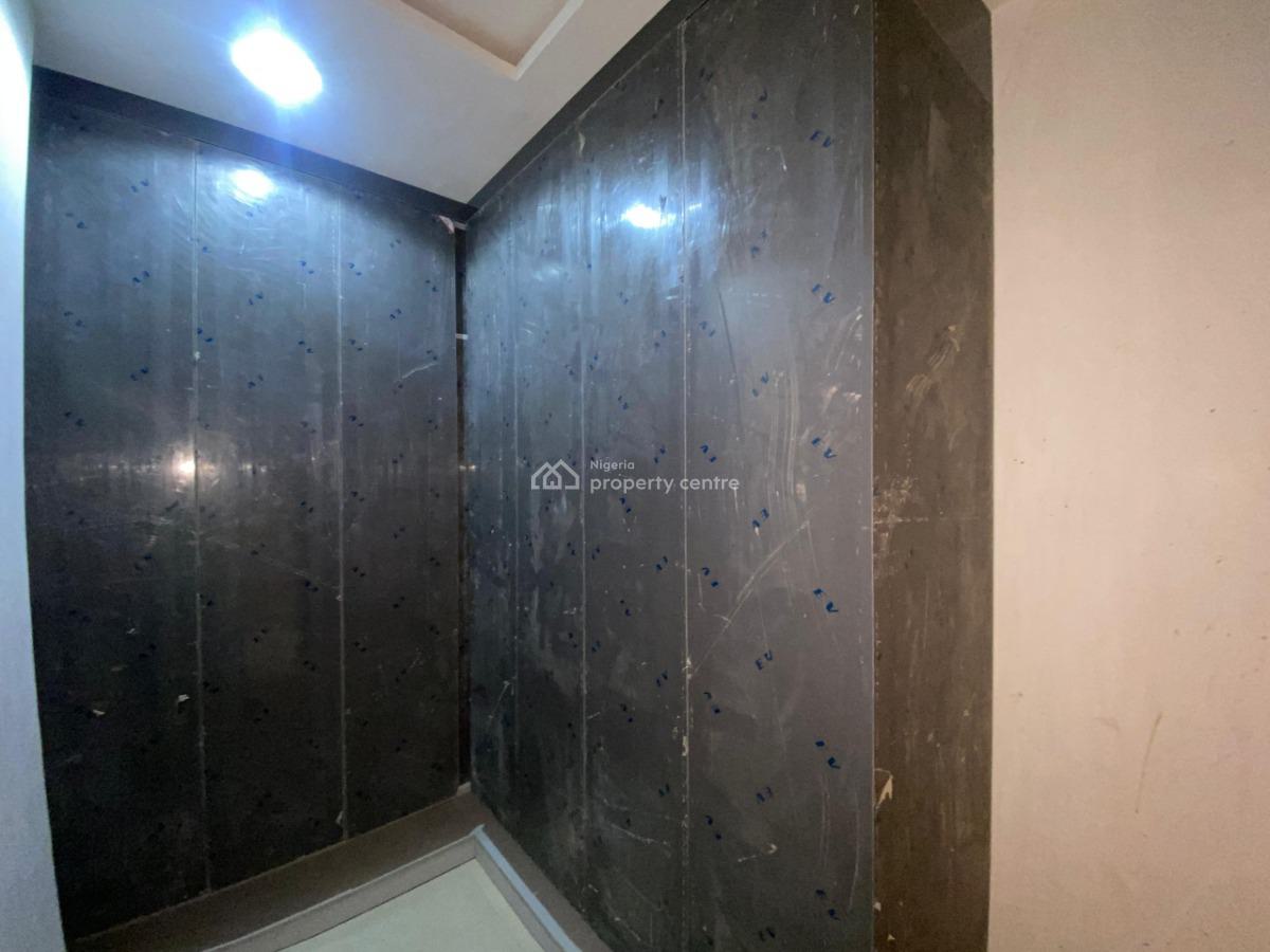 Newly-built 3 Bedroom Apartment with Bq, in an Estate, Wuye, Abuja, Flat / Apartment for Rent