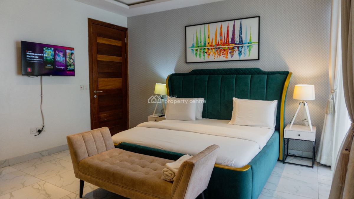 Vacation New Wave 3 Bedroom Apartment, Ayinke George Street, Ikate, Lekki, Lagos, Flat / Apartment Short Let