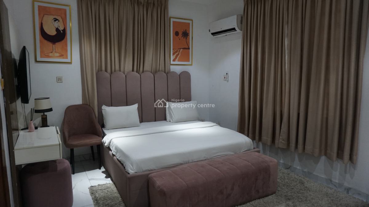 Vacation Paris Villa 6 Bedroom Apartment, Off Admiralty, Lekki Phase 1, Lekki, Lagos, Flat / Apartment Short Let